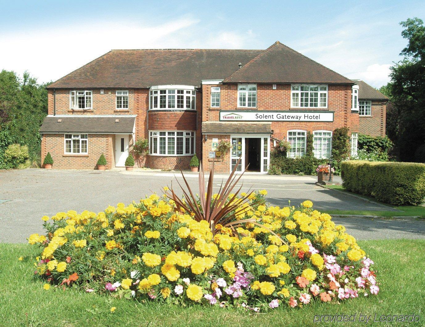 Travelrest Fareham Solent Gateway Hotel Kültér fotó